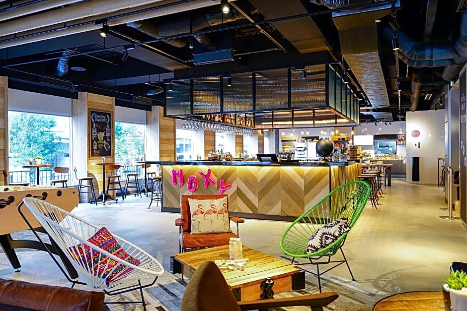 Moxy by Marriott Tokyo Kinshicho