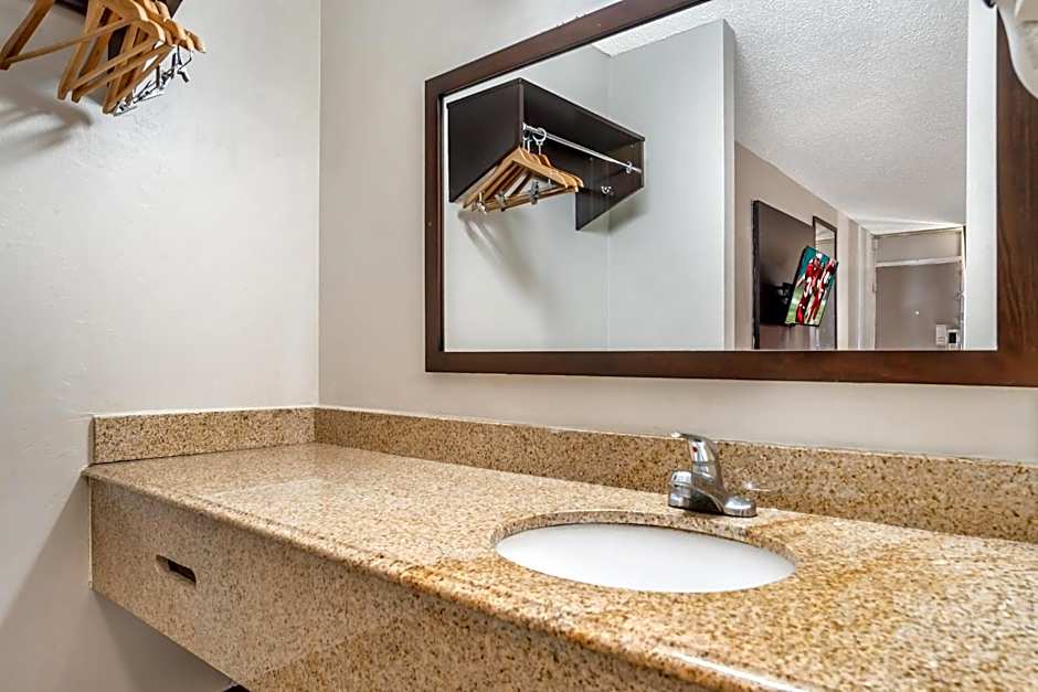 Red Roof Inn Montgomery - Midtown