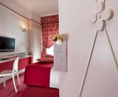 Single Room with Garden View