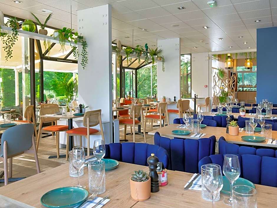 Novotel Aix-en-Provence Pont de L'Arc