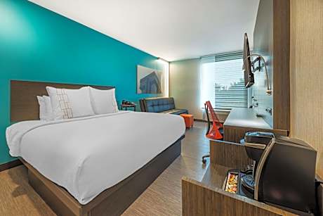 King Room with Sofa Bed