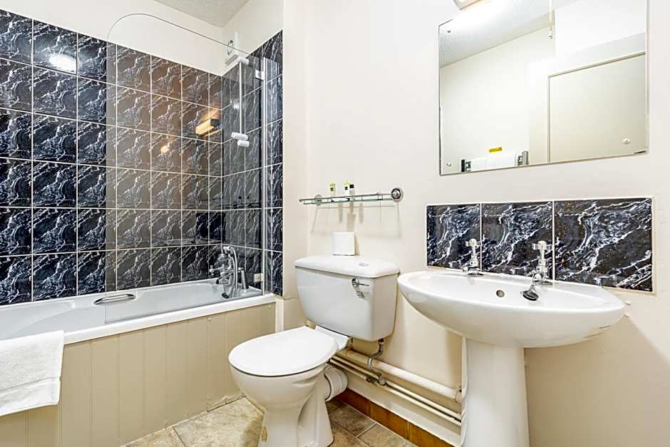 Best Western Limpley Stoke Hotel