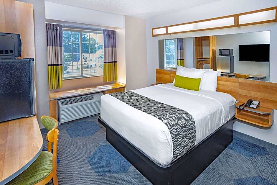 Microtel Inn & Suites By Wyndham Johnstown