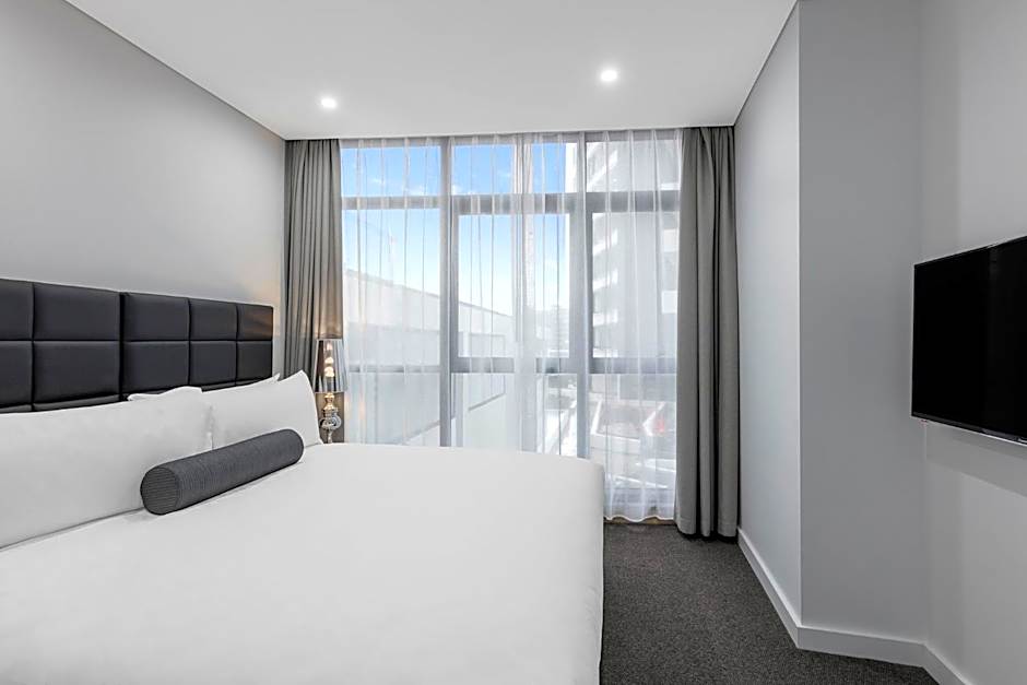 Meriton Suites Church Street, Parramatta