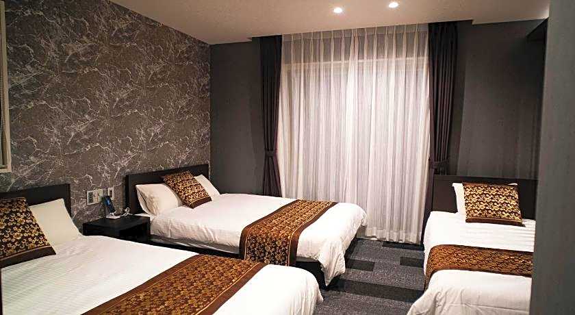 GRAND BASE Mojiko Ekimae