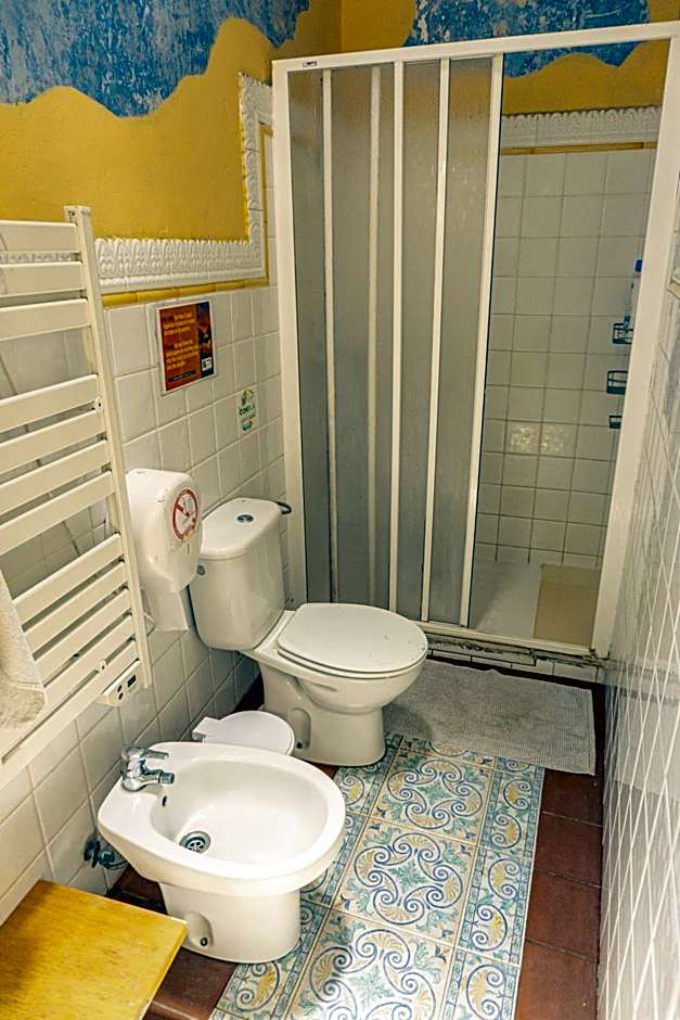 Hostel Albergue La Casa Encantada