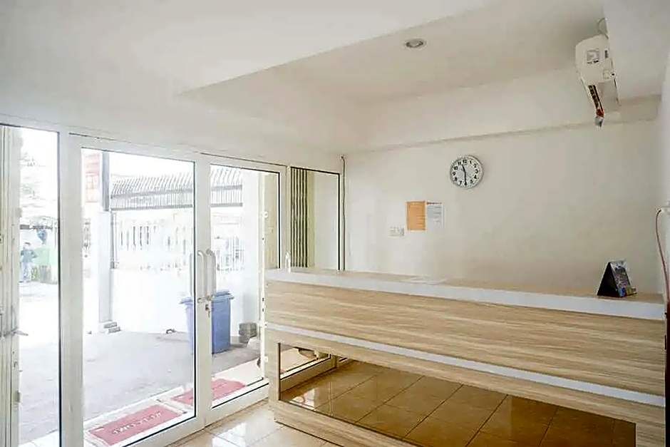 RedDoorz near Mall Ratu Indah 3