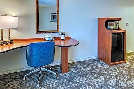 1 King Hearing Accessible Nonsmoking