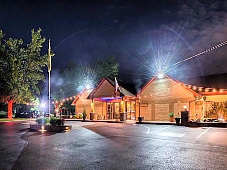 Inn of The Dove Romantic Luxury & Business Suites