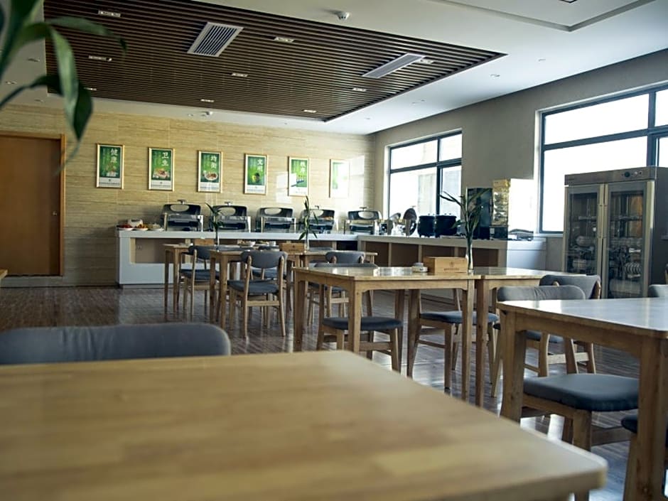 GreenTree Inn Fuyang Linquan County Economic Development Zone Xingye Road Branch