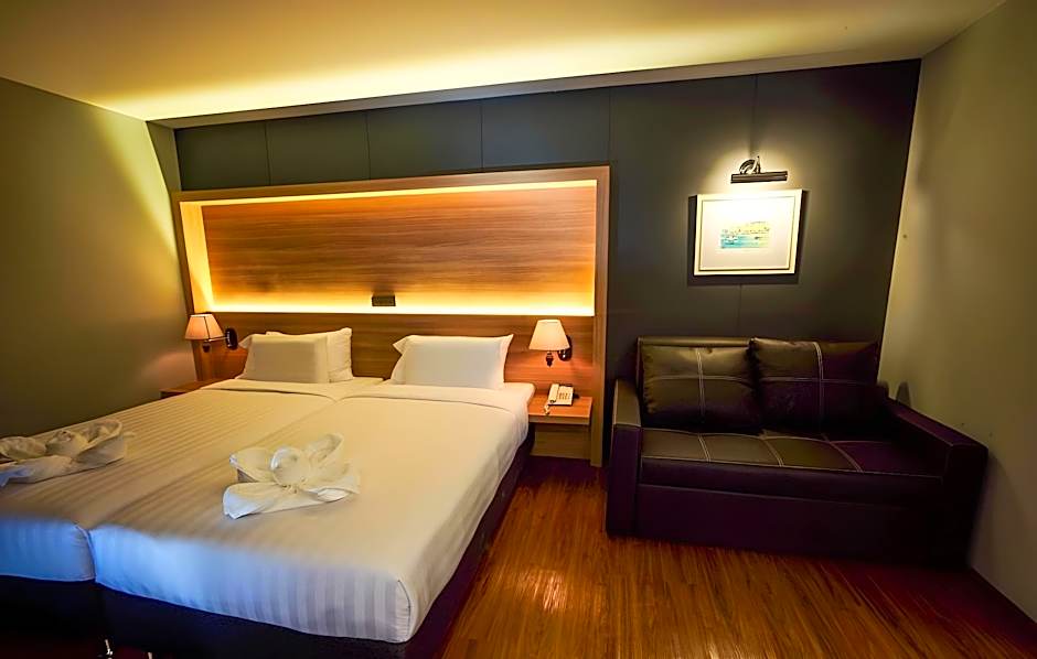 The Three Hat Yai