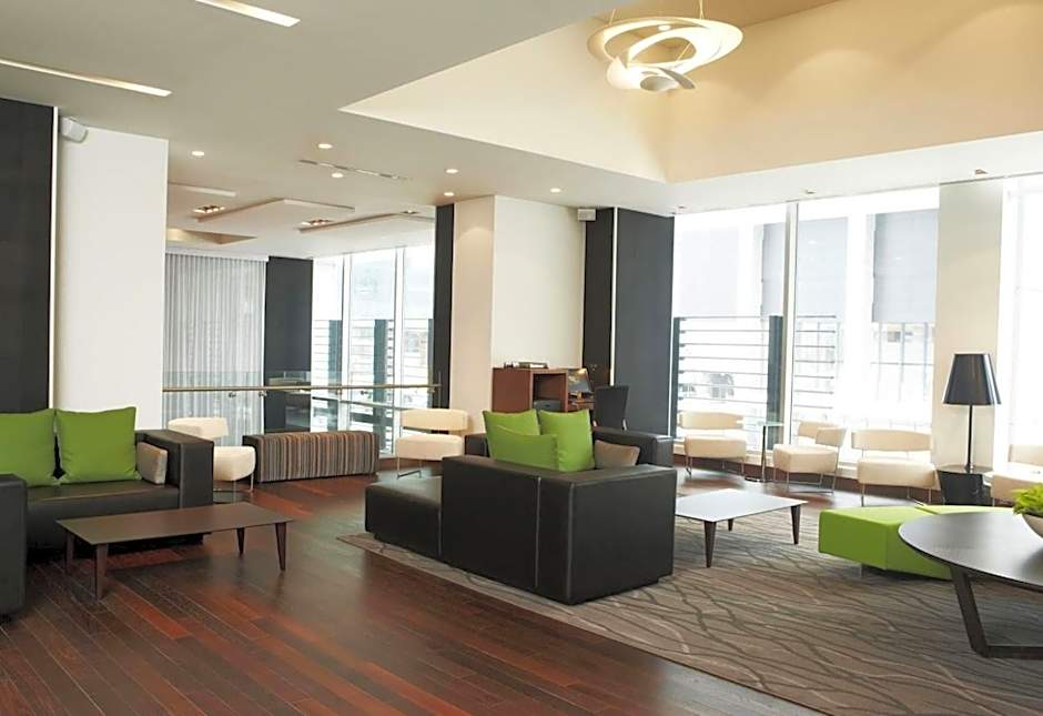 Hotel Le Germain Maple Leaf Square