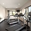Country Inn & Suites by Radisson, Indianola, IA