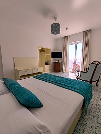 standard double or twin room with balcony sea view