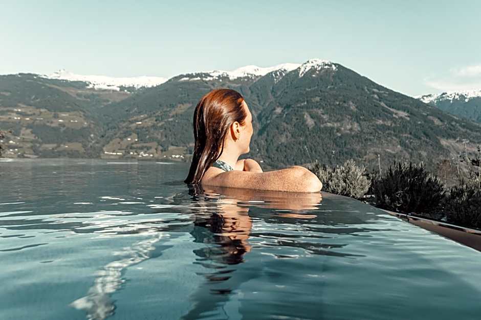 ASTER Boutique Hotel & Chalets