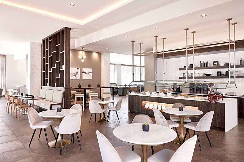 AC Hotel by Marriott Columbus Downtown