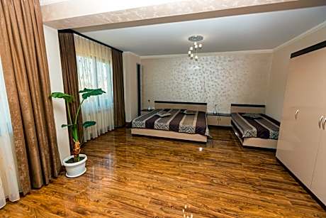 Triple Room with Terrace