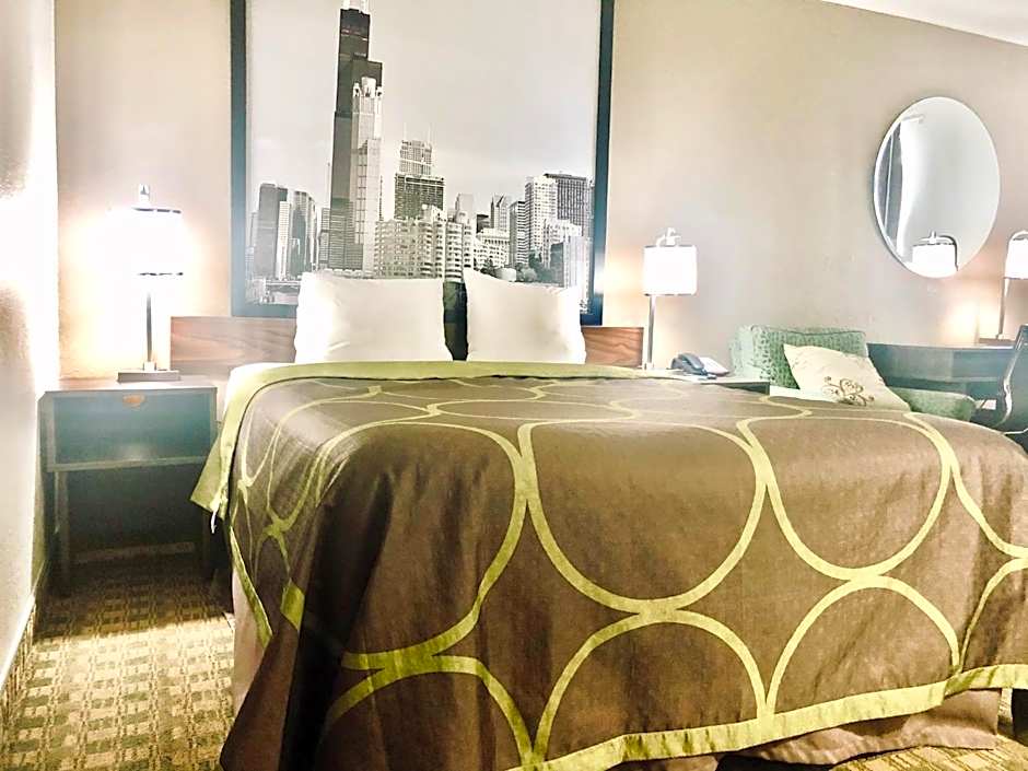 Super 8 by Wyndham Peru Starved Rock State Park