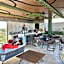 012 Modern Studio Luxurious Condo Wifi 100 Mb