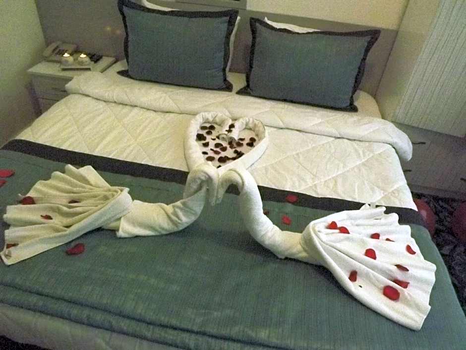 arya otel