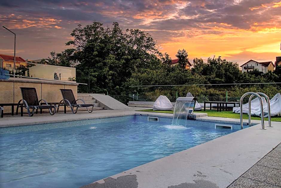 Panorama Deluxe Aparthotel