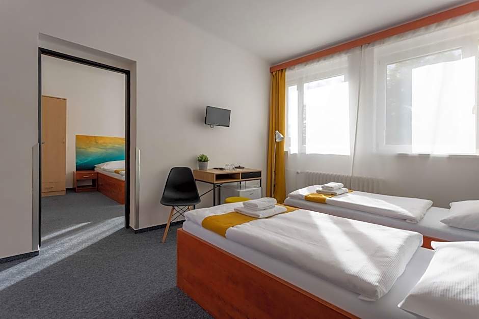 Hotel AMITY