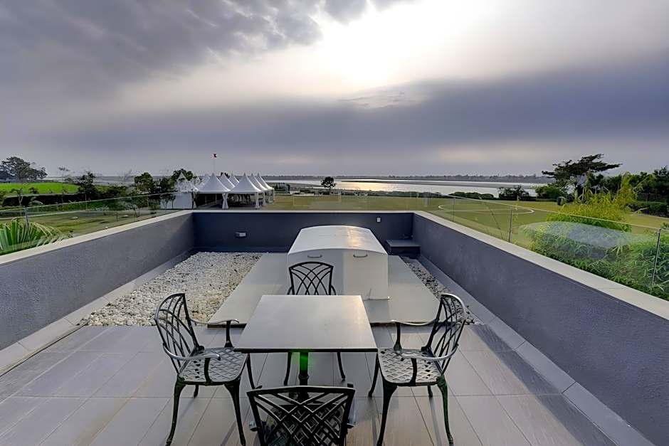 Amatra by the Ganges