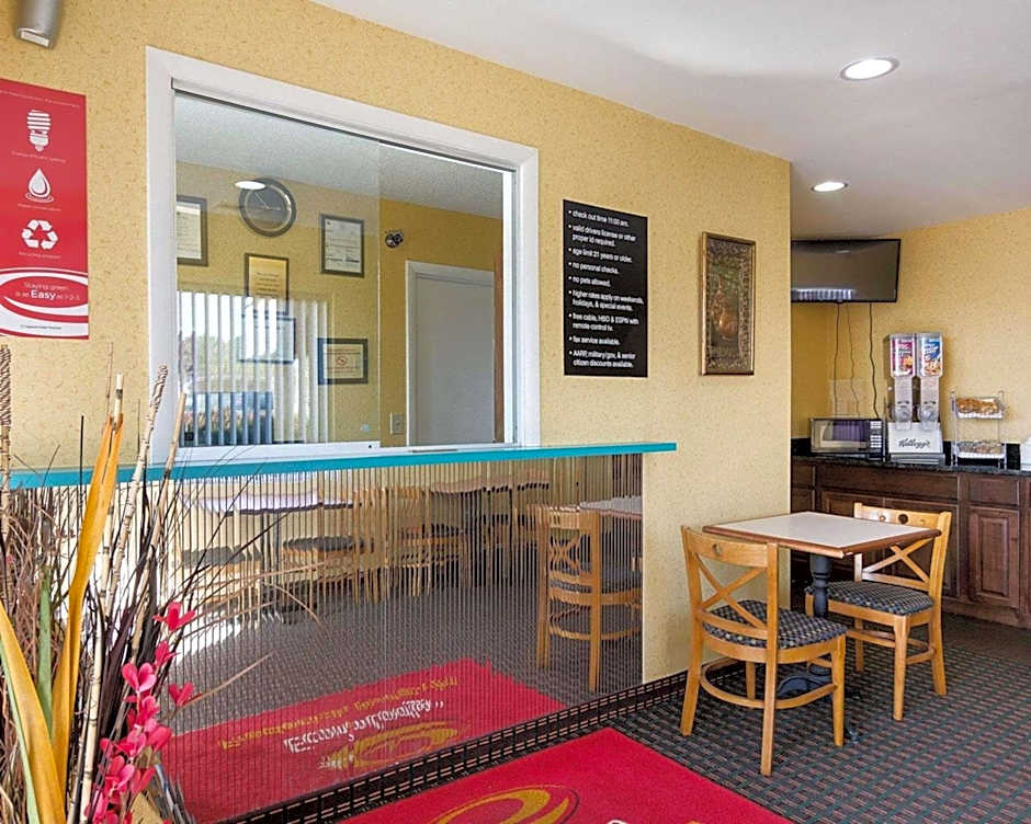 Econo Lodge Fredericksburg near I-95