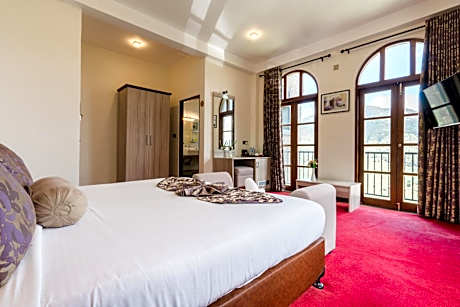 Deluxe Double Mountain View