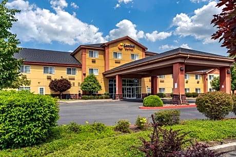 Comfort Suites