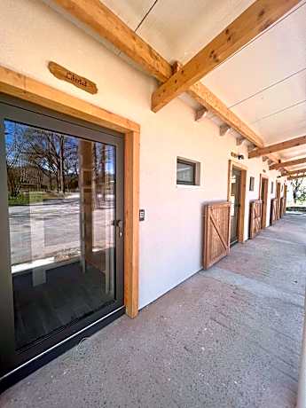 La Petite Auberge Insolite