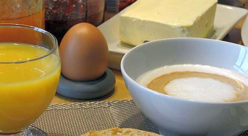 B&B Welcome To My Place