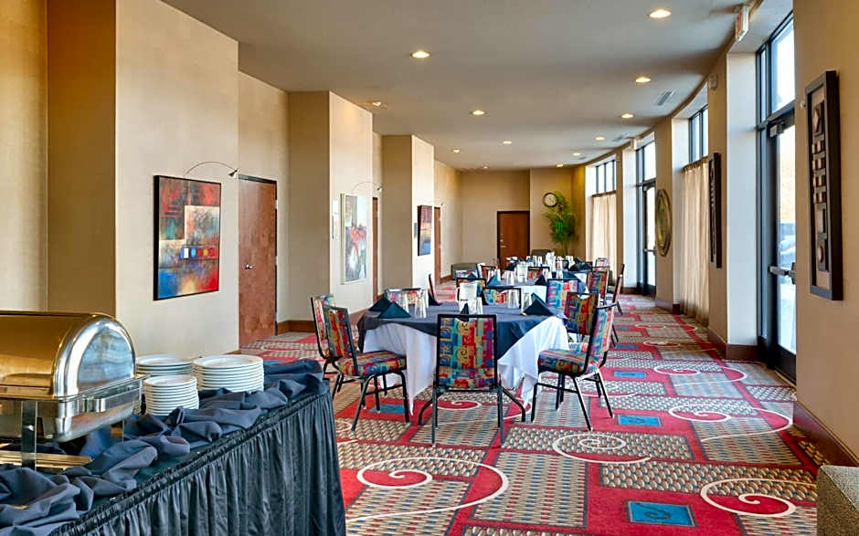 Holiday Inn & Suites Salt Lake City-Airport West By IHG