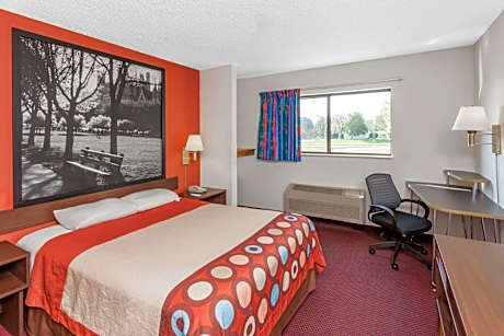 King Room - Non-Smoking