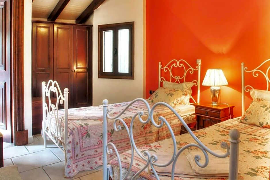 VILLA JUDI SLEEP 10, bedrooms 5, swimming pool