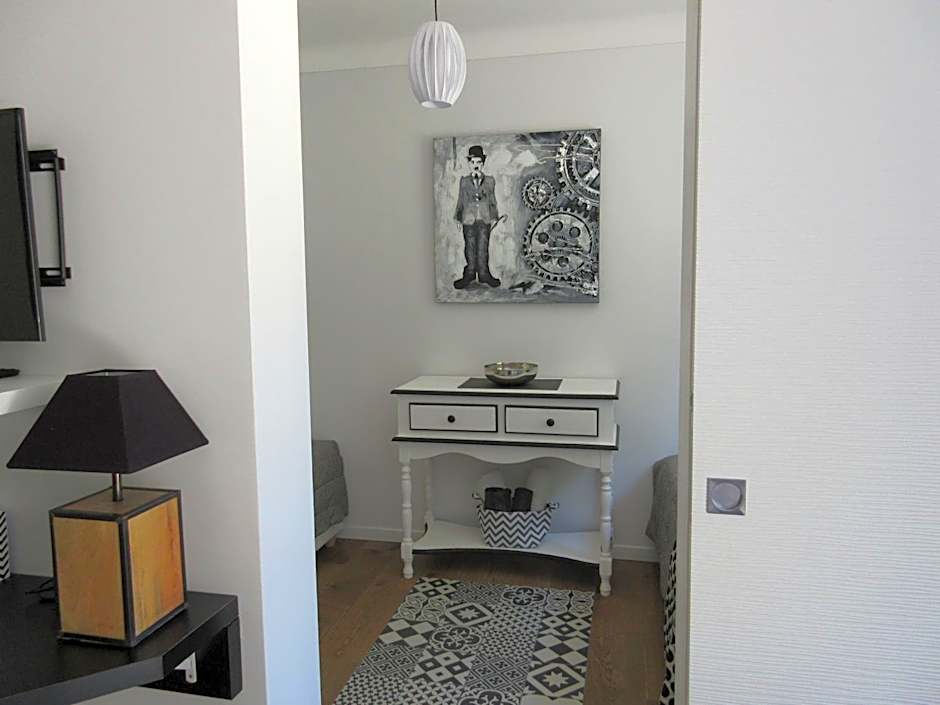 Villa Tricoli B&B avec Piscine