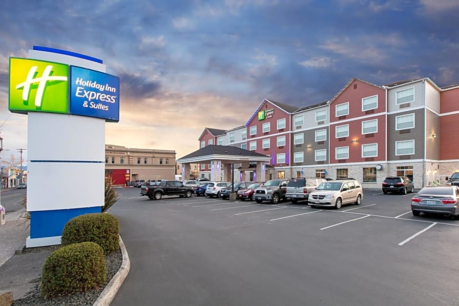 Holiday Inn Express Hotel & Suites Seaside Convention Center, an IHG Hotel