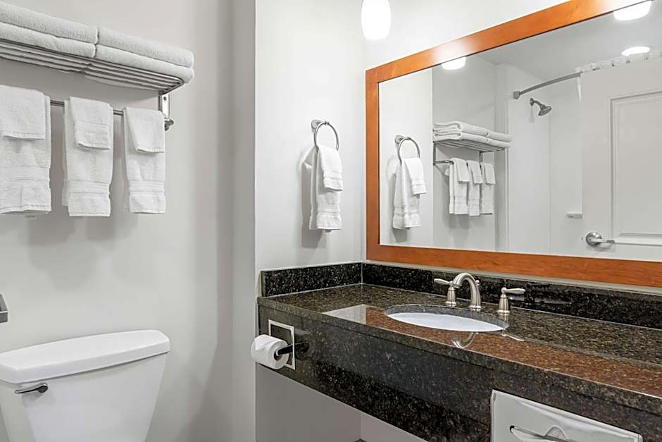 Best Western Plus Westgate Inn & Suites