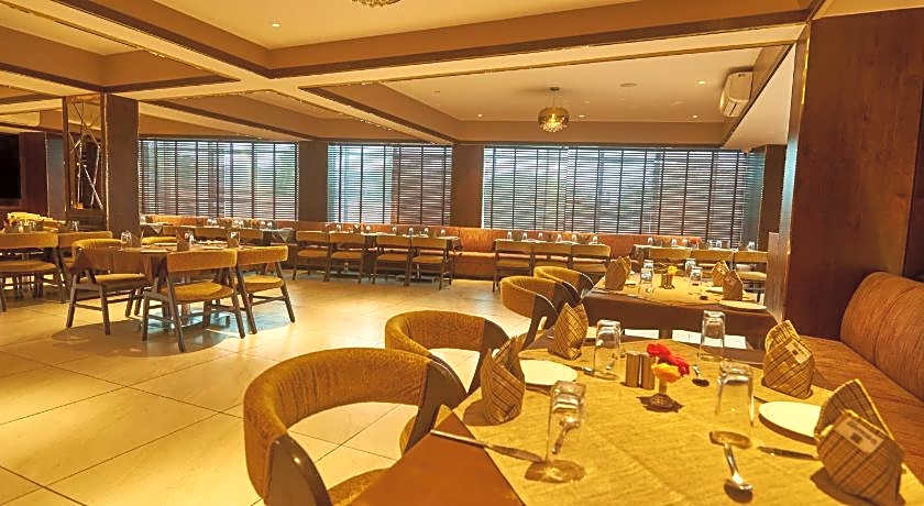 Hotel G-Square Shirdi