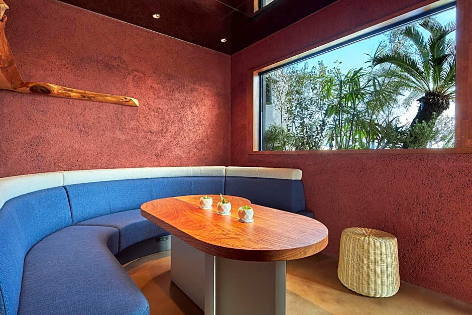 FAV LUX Kagoshima Tenmonkan