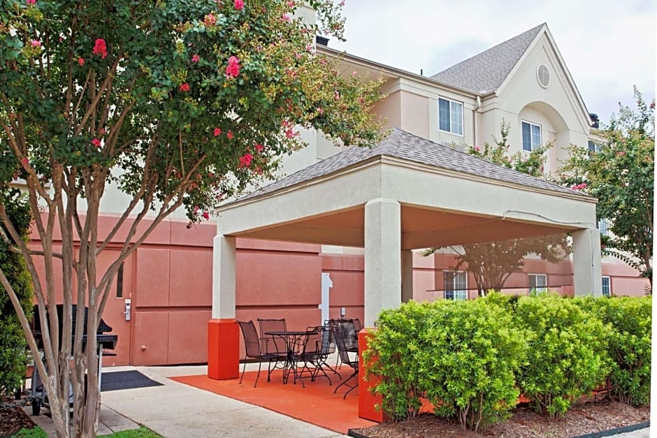 Sonesta Simply Suites Houston Galleria