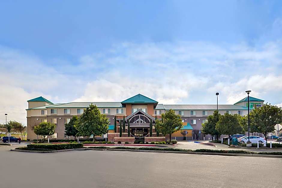 Holiday Inn Express Hotel & Suites Elk Grove Ctrl - Sacramento S By IHG