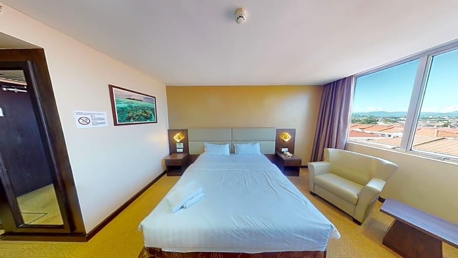 Lintas View Hotel