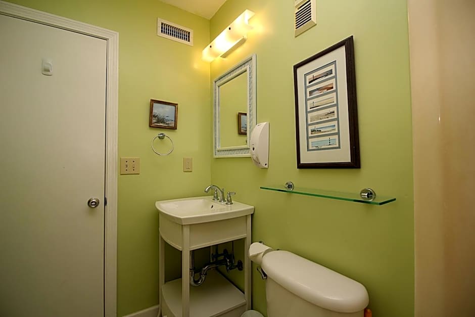 Admirals View III by KEES Vacations