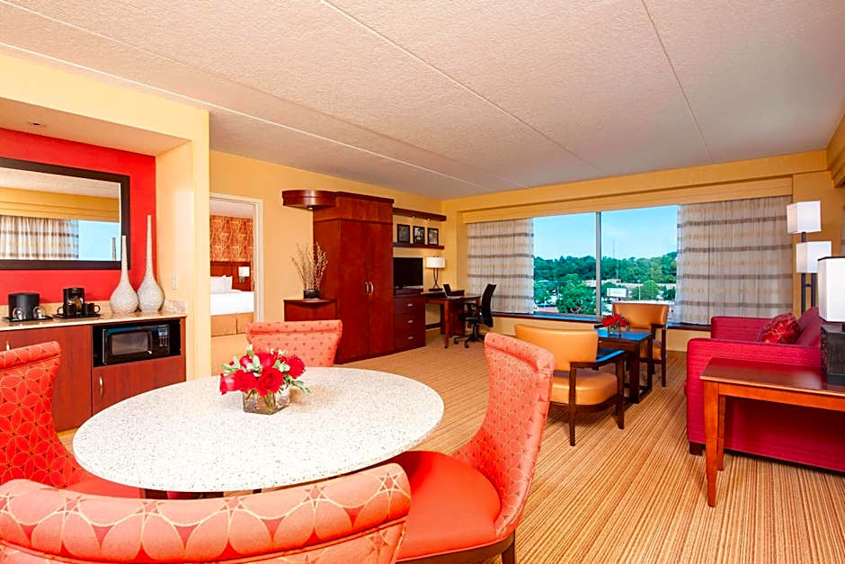 Courtyard by Marriott Peoria Downtown