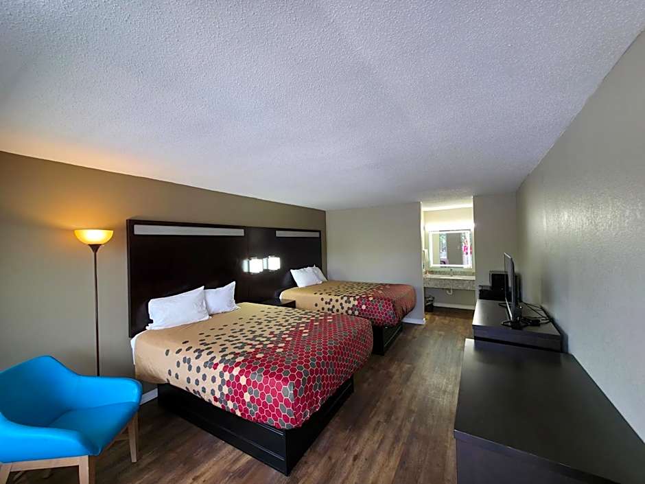 Photo 1 of 4 of 2 Double Beds, Nonsmoking