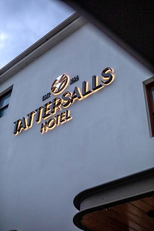 Tattersalls Hotel
