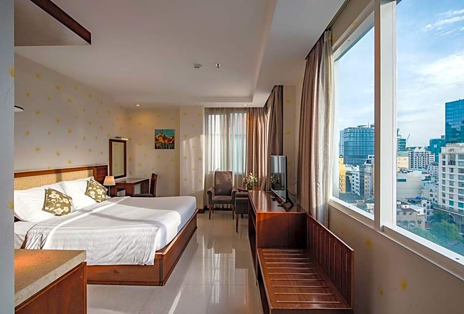 Photo 1 of 8 of Deluxe, City View