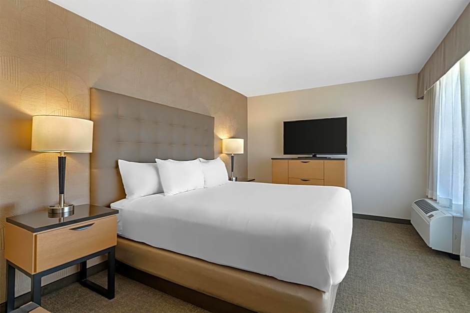 Drury Inn & Suites Joplin