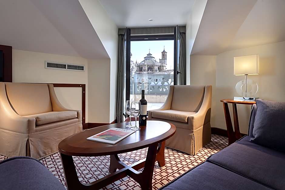 Photo 1 of 1 of Family Suite, City View